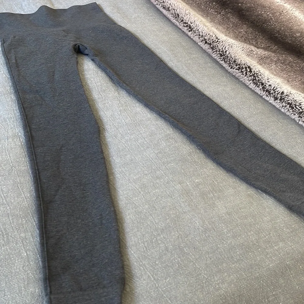 Spanx Leggings - Picture 8 of 8
